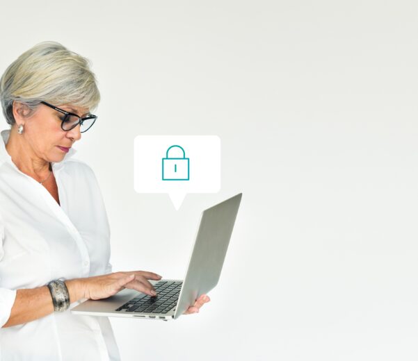 Frau mit Laptop